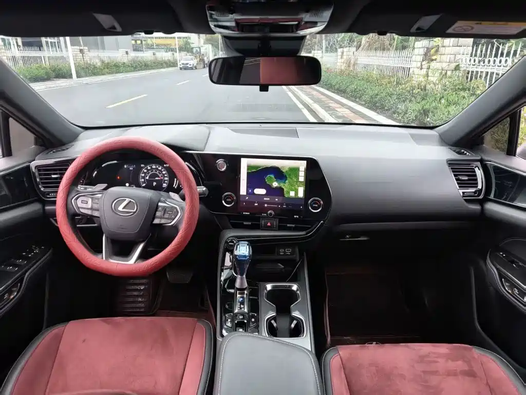 Lexus NX 2022