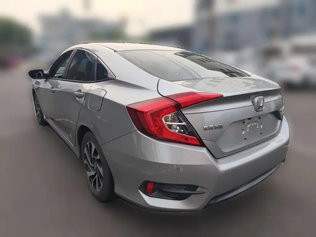 Honda Civic 2016 — фото 9