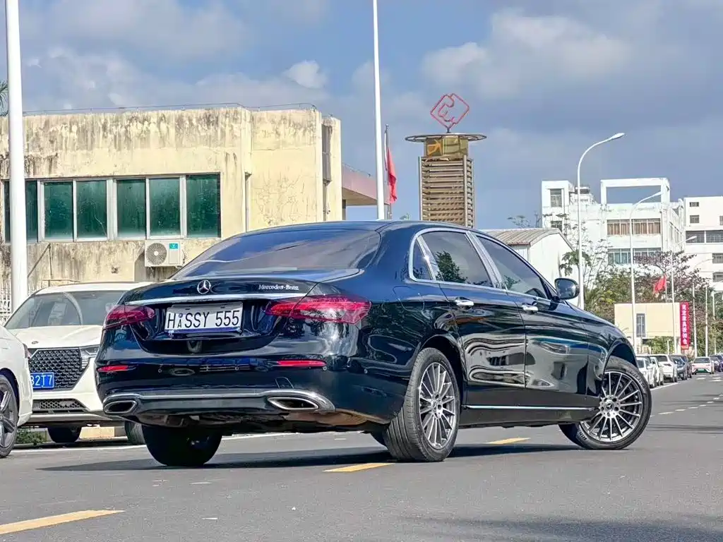 Mercedes-Benz E-Class 2023