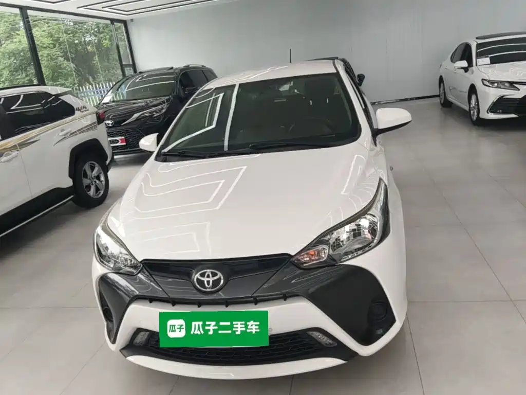 Toyota Yaris L 2019 — фото 3
