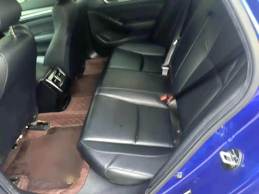 Honda Accord 2019 — фото 17