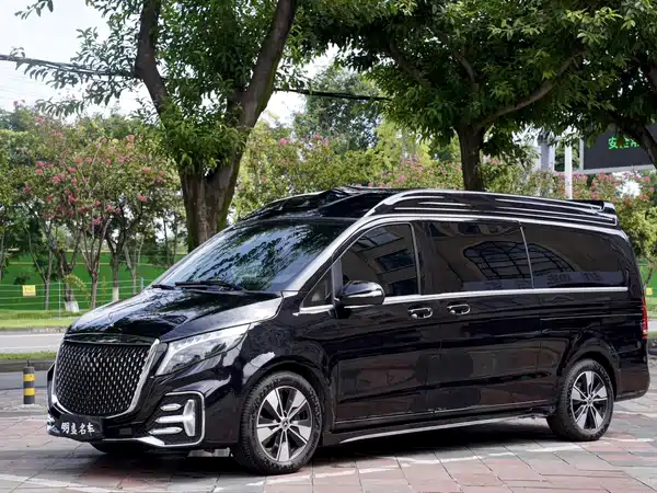 Mercedes-Benz V-Class 2024
