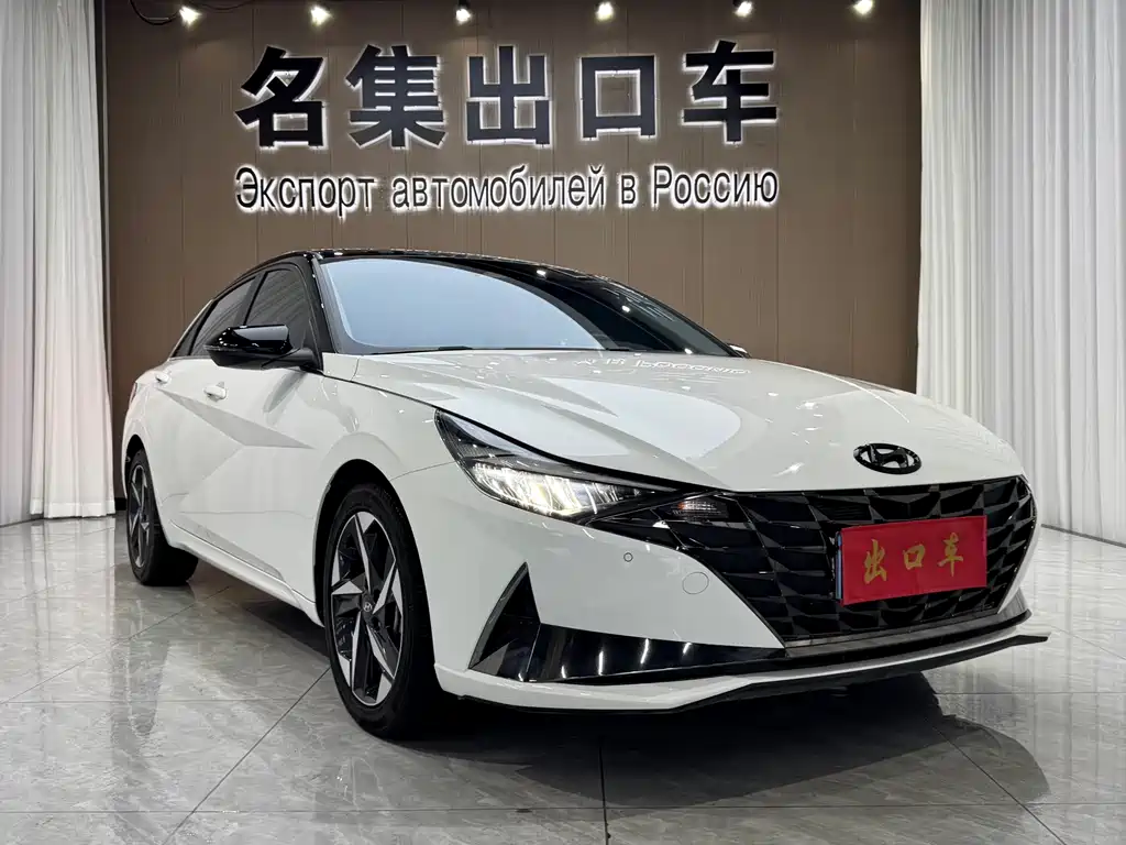 Hyundai Elantra 2023