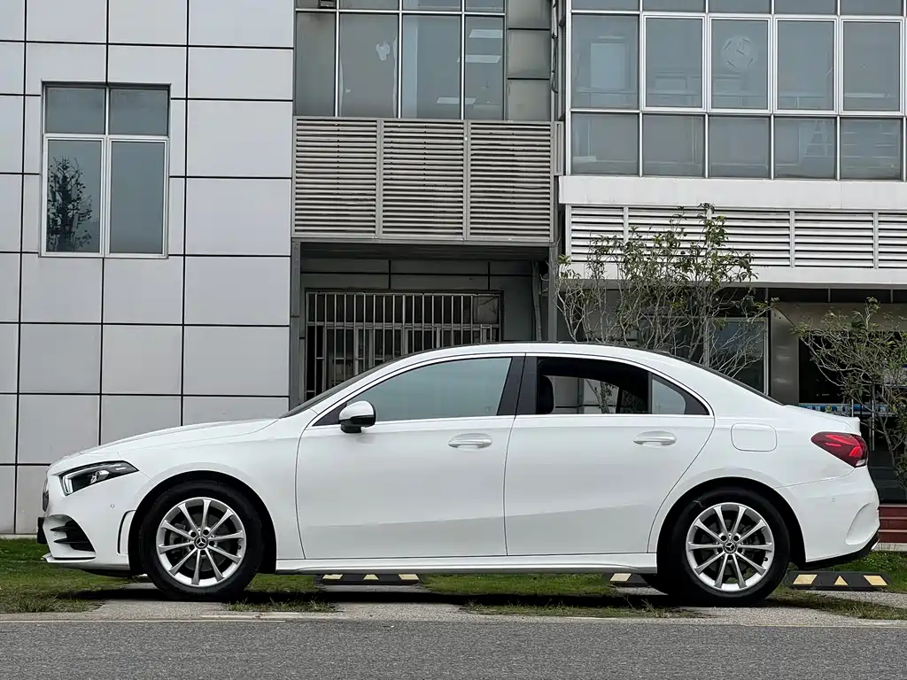 Mercedes-Benz A-Class 2022