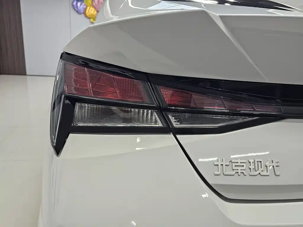 Hyundai Elantra 2024 — фото 10
