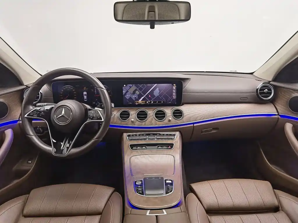 Mercedes-Benz E-Class 2022