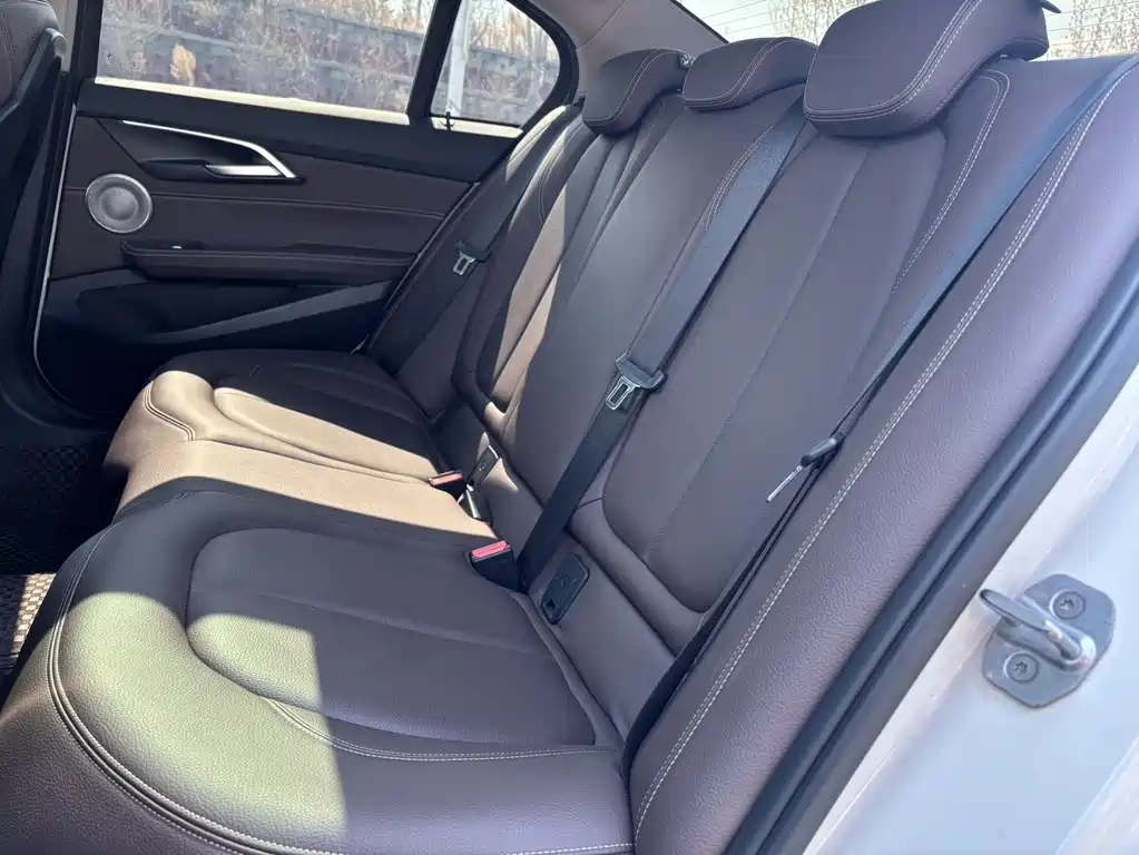 BMW 1 Series 2023