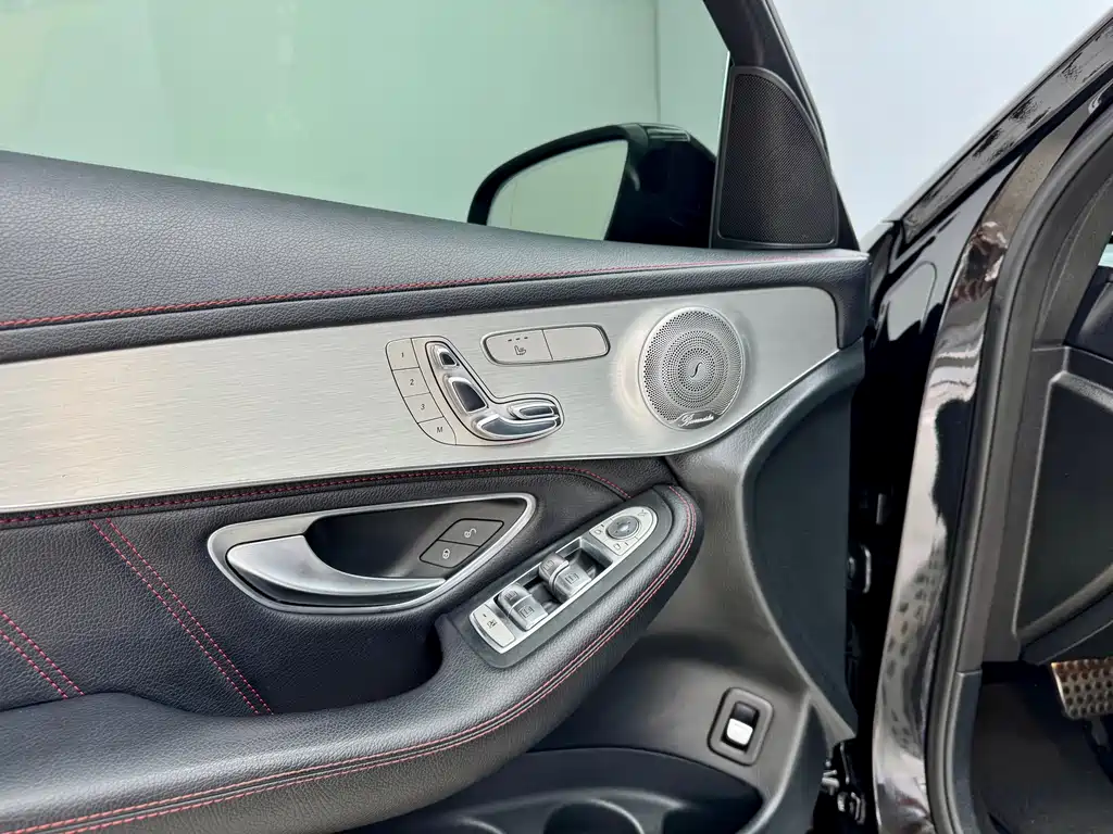 Mercedes-Benz GLC AMG 2018 — фото 8