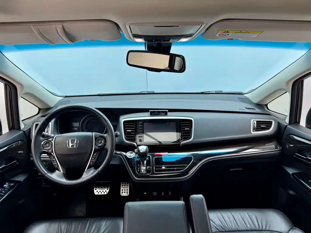 Honda Odyssey 2021 — фото 18