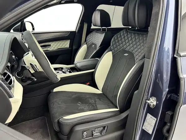 Bentley Bentayga 2023