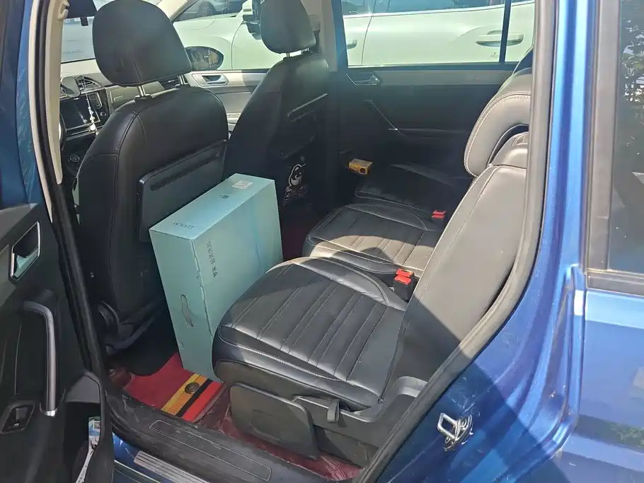 Volkswagen Touran 2018 — фото 10