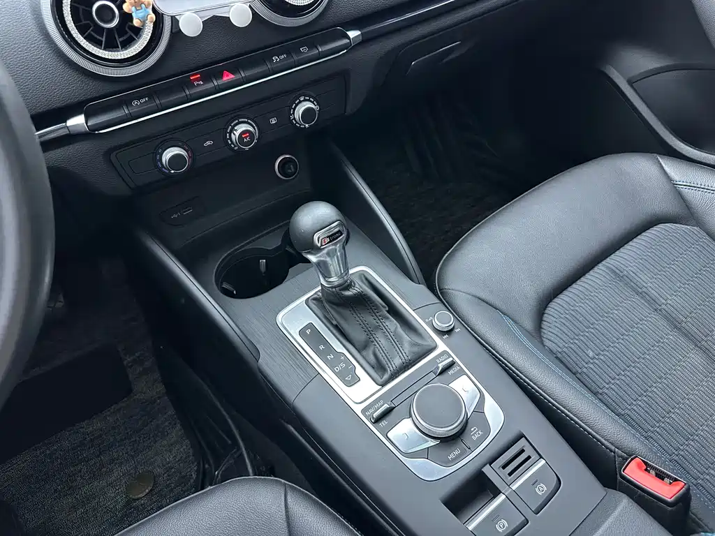 Audi A3 2020 — фото 14