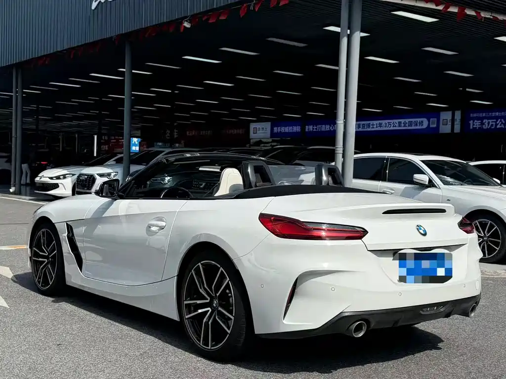 BMW Z4 2022 — фото 8