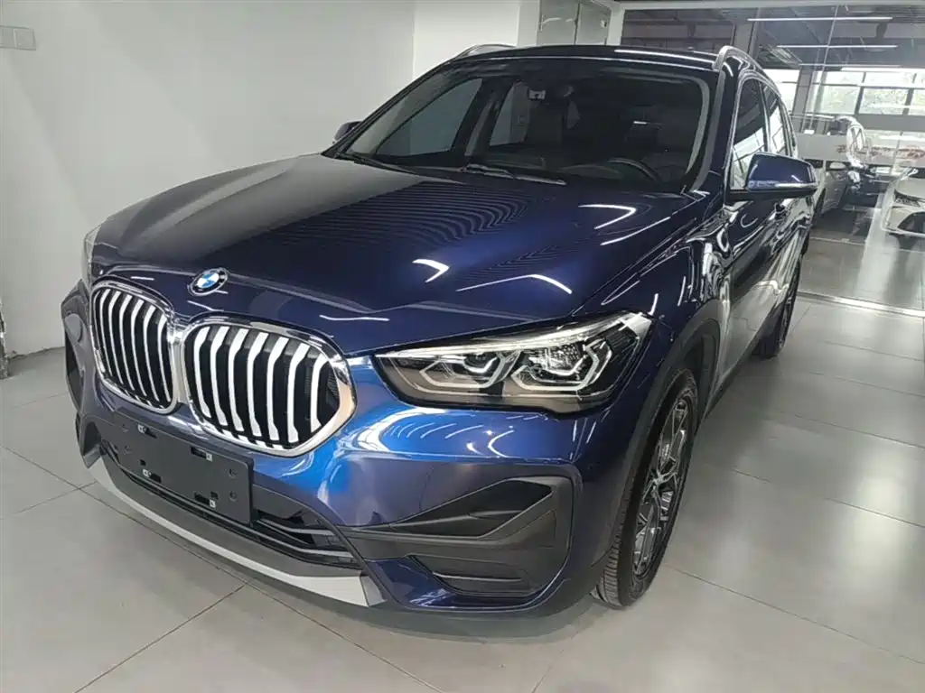 BMW X1 2020 — фото 1