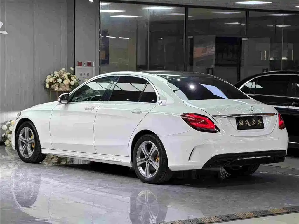 Mercedes-Benz C-Class 2021 — фото 10