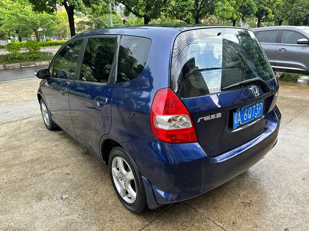 Honda Fit 2006 — фото 4