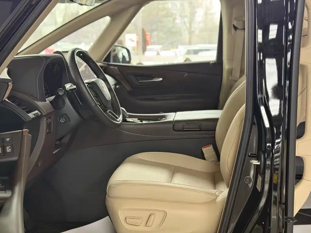 Toyota Alphard 2025 — фото 14