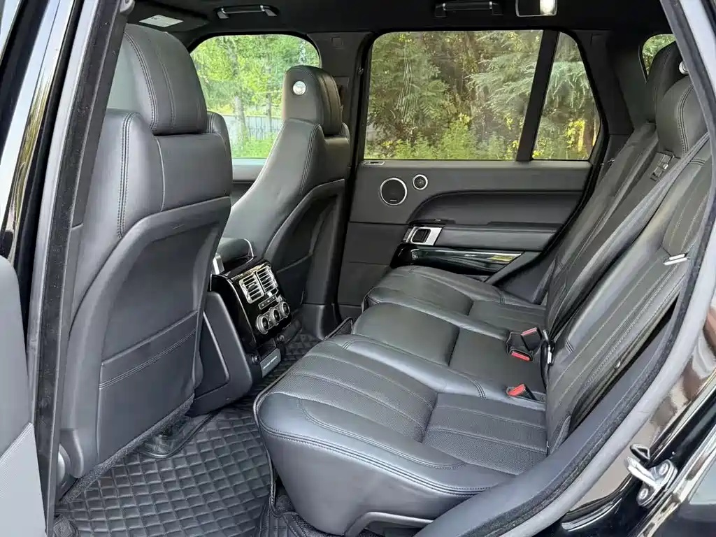 Land Rover Range Rover 2018 — фото 12
