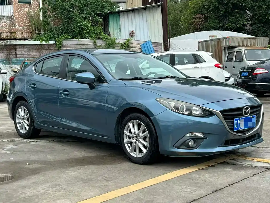Mazda 3 Axela 2016 — фото 3