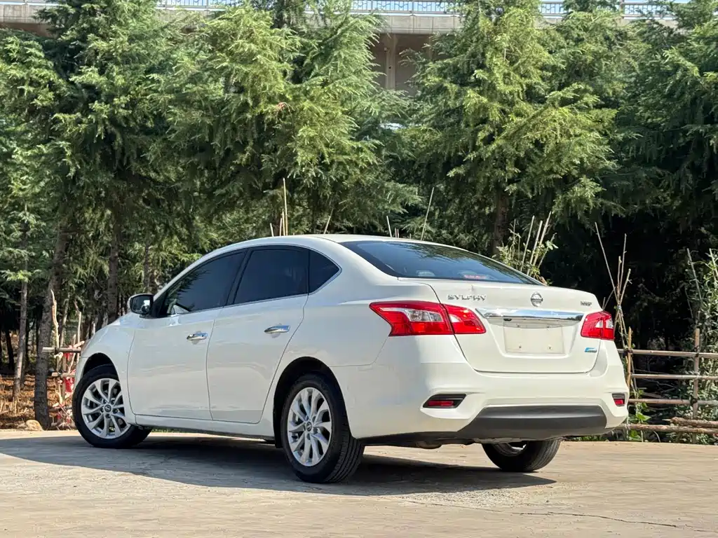Nissan Sylphy 2018 — фото 9