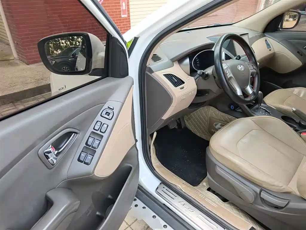 Hyundai ix35 2015 — фото 16