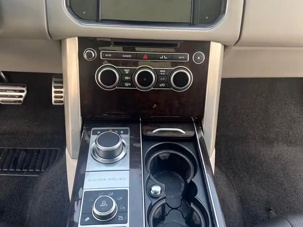 Land Rover Range Rover 2015 — фото 10