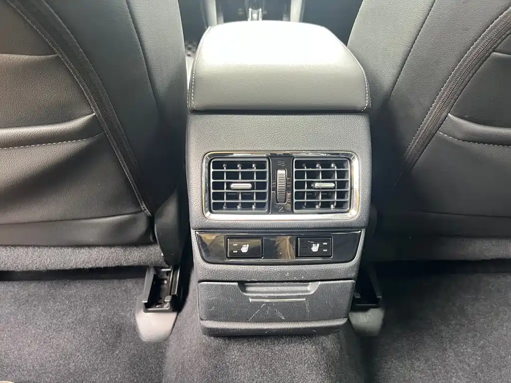 Subaru Outback 2017 — фото 14