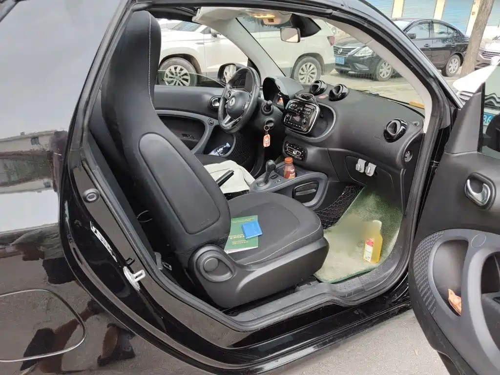smart fortwo 2018 — фото 18