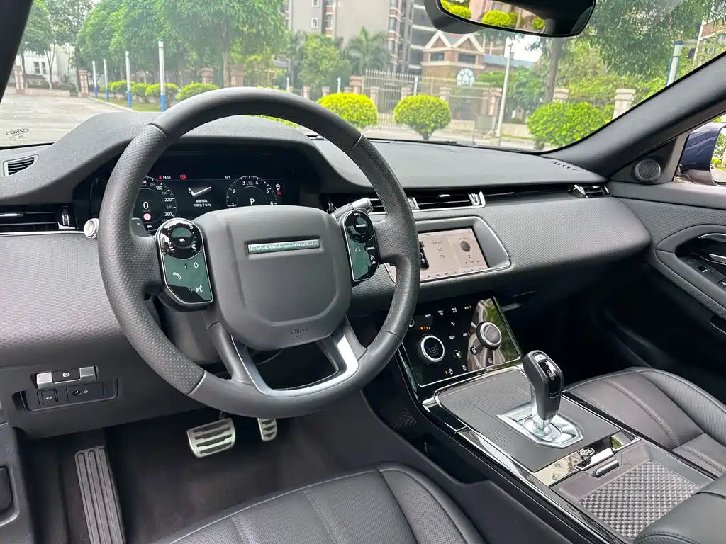 Land Rover Range Rover Evoque 2020 — фото 18