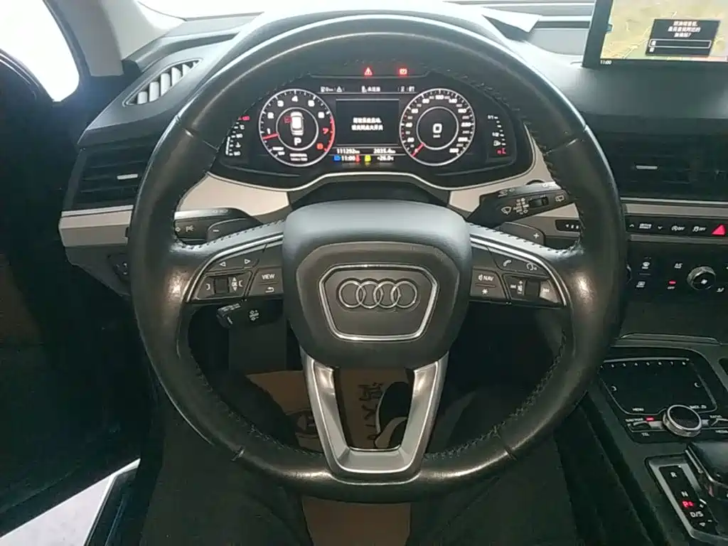 Audi Q7 2019 — фото 11