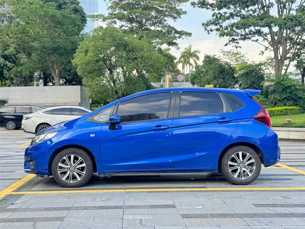 Honda Fit 2017 — фото 2