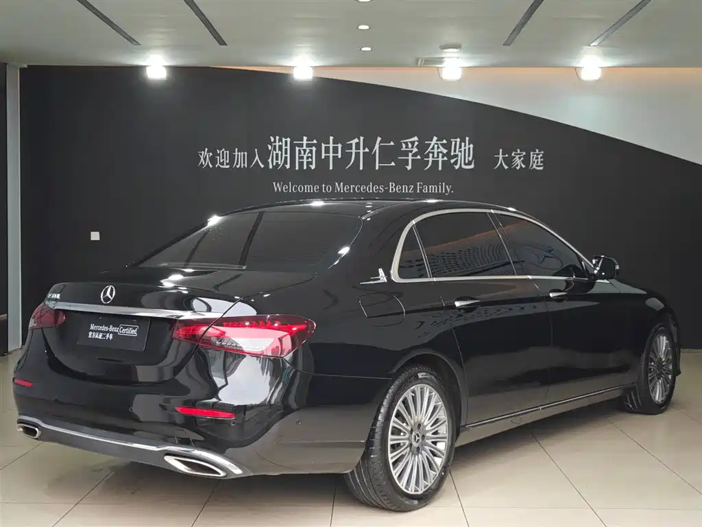 Mercedes-Benz E-Class 2023 — фото 17