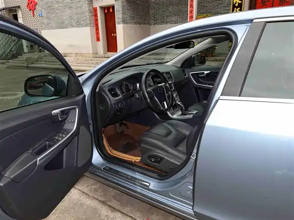 Volvo S60 2018