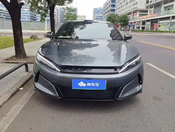 BYD Han L 2025