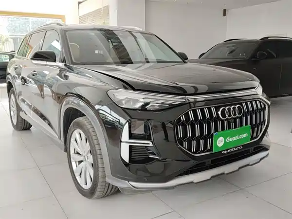 Audi Q6 2024