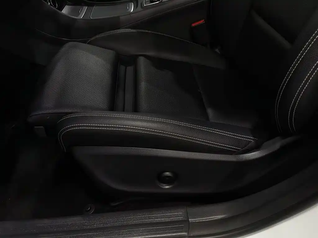 Mercedes-Benz GLA 2017 — фото 20
