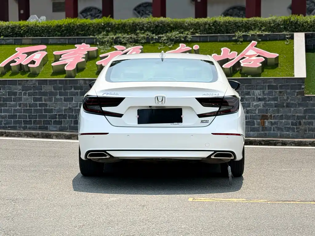 Honda Accord 2021 — фото 8