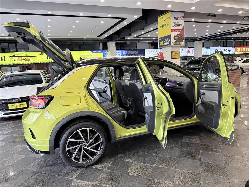 Volkswagen T-Roc 2023 — фото 22
