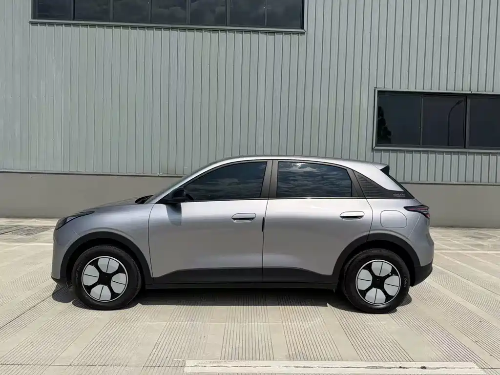 Geely Galaxy Starwish 2025 — фото 7