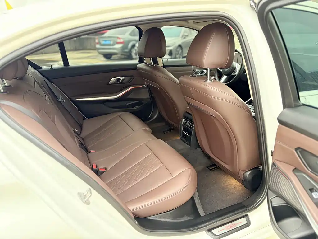 BMW i3 2023 — фото 11