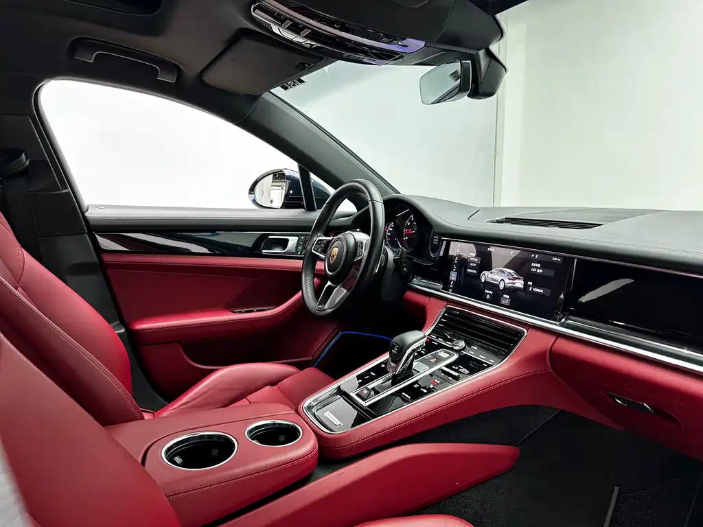 Porsche Panamera 2020 — фото 22