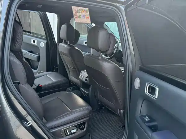 Li Auto L8 2023