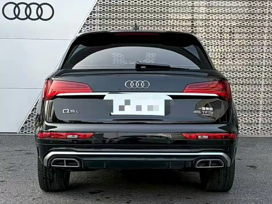 Audi Q5L 2023 — фото 4