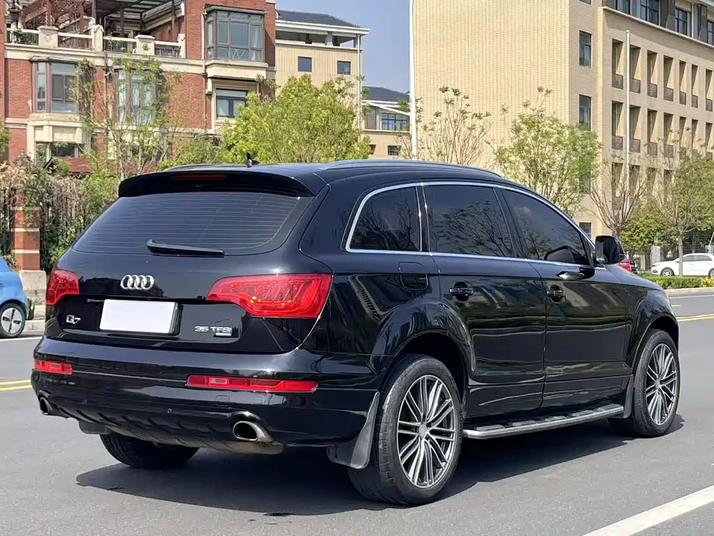 Audi Q7 2014 — фото 9