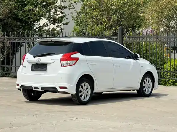 Toyota Yaris L 2016