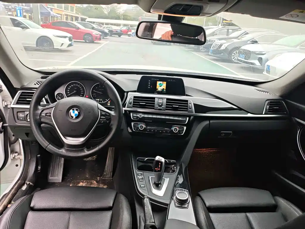 BMW 3 Series GT 2019 — фото 7