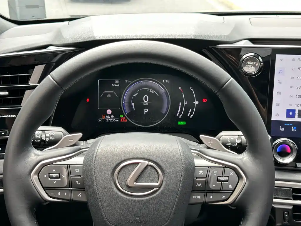 Lexus RX 2023 — фото 16