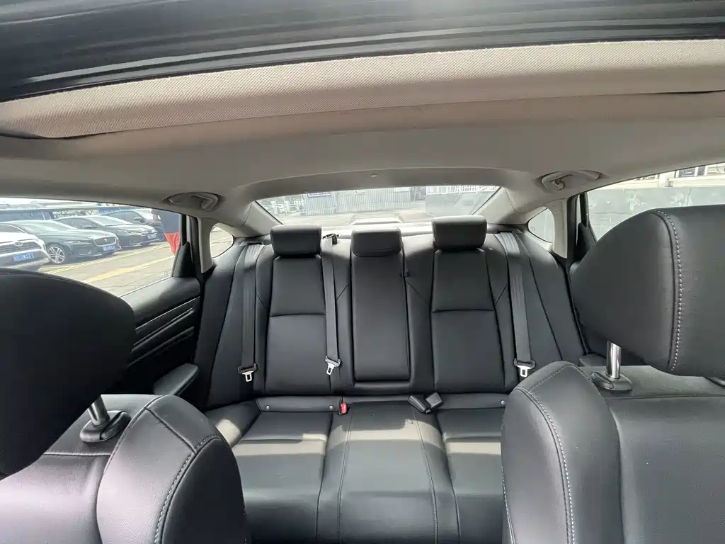 Honda Accord 2022 — фото 14