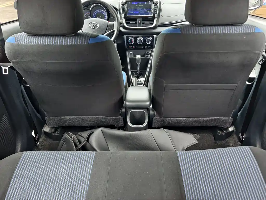 Toyota Yaris L 2019 — фото 11