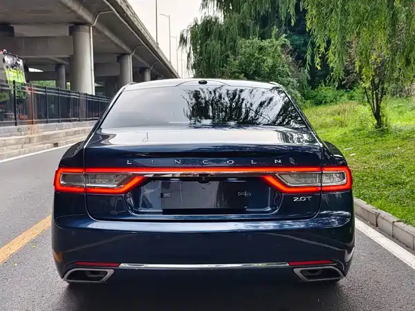 Lincoln Continental 2017